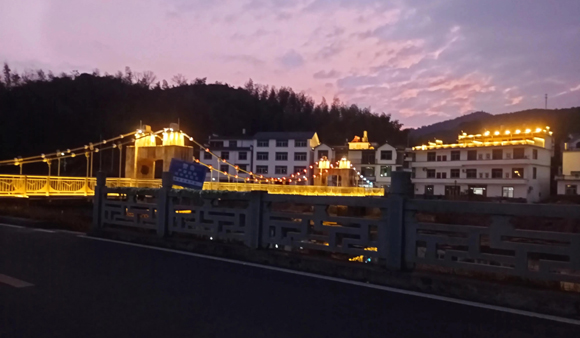 以江西省三清山楓林特色小鎮為例談鄉村旅游經濟