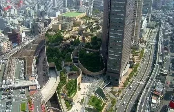 六本木新城的有機(jī)更新之路