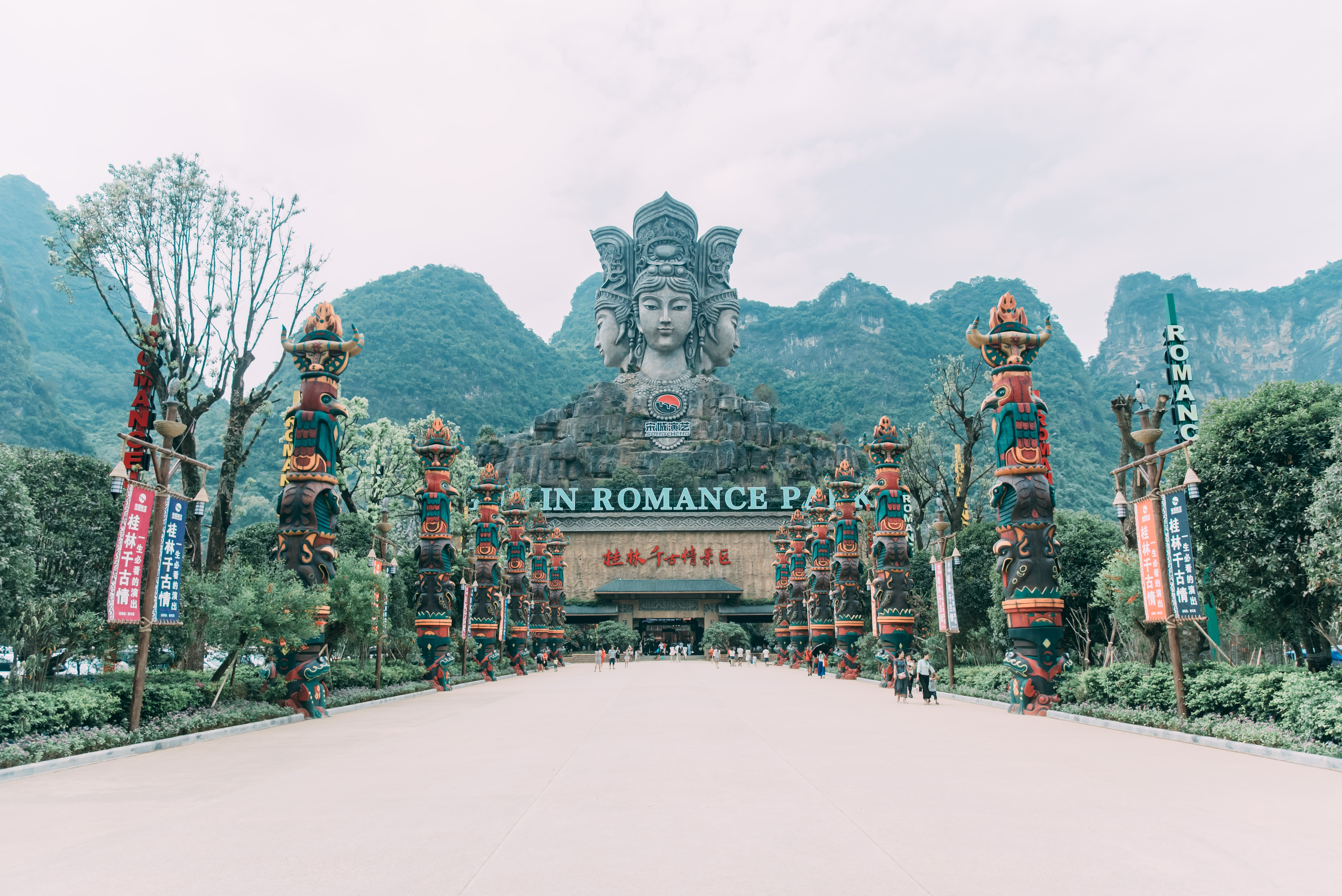 被疫情偷走的第二年，一線旅游人的絕望與堅守