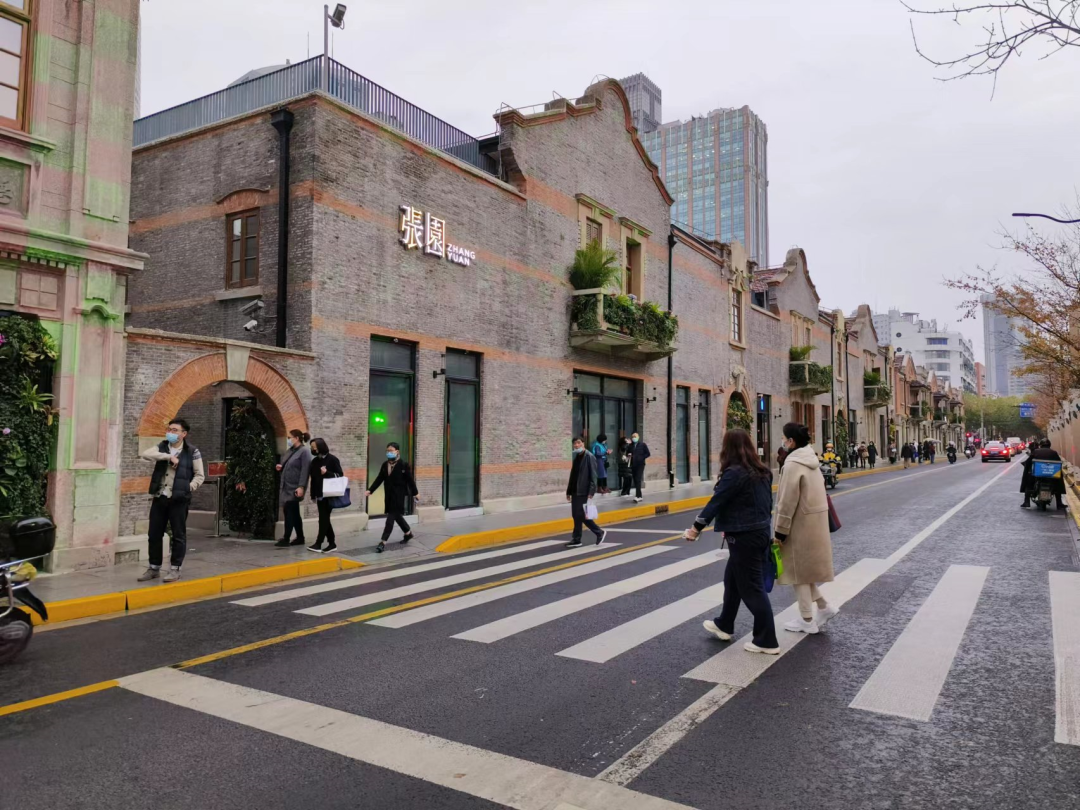 張園老弄堂小尺度與新消費大品牌共榮的造夢空間