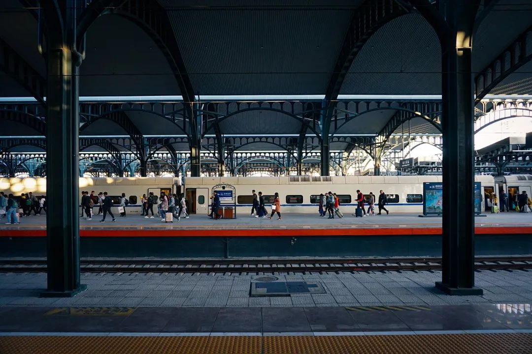 網紅城市爭奪戰背后，接住“潑天富貴”需要“潑天準備”
