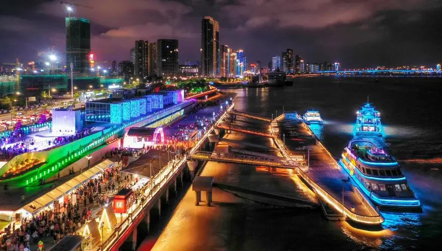 商旅文融合時代，城市夜間經濟如何發展？案例賞析與對策建議