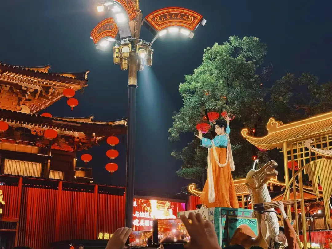 如何通過打造“國風+”沉浸式場景吸引年輕消費力？