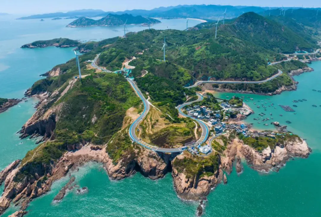 “反向縣城游”假日出圈，不只靠性價比