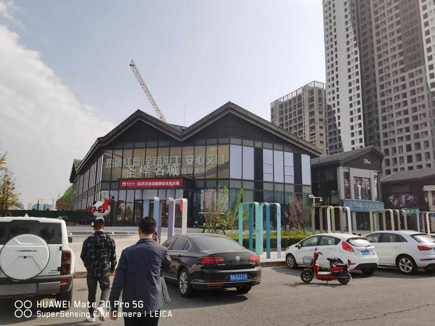 商場服裝店：虧損背后的 “隱藏劇本”