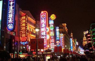 上海南京西路商圈銷售為何逆勢兩位數增長？