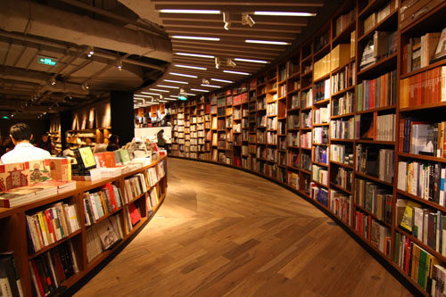 探索實體書店新模式！快看這5家另類書店怎么玩？