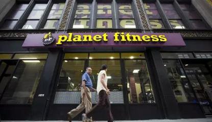 美國零售店鋪成批倒閉 形勢嚴峻甚于衰退時期