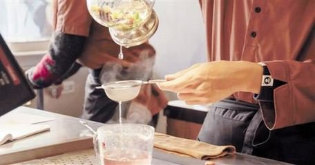 喜茶等新式茶飲火爆幕后：盈利模式的探索成為新難題