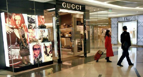 外媒：全球奢侈品行業回暖 中國85后消費者占“頭功”