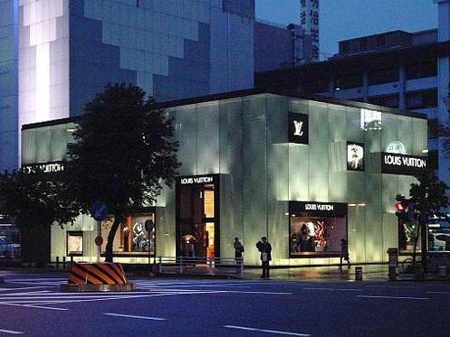 外媒：全球奢侈品生意興旺歸功中國 中國消費者買走三成