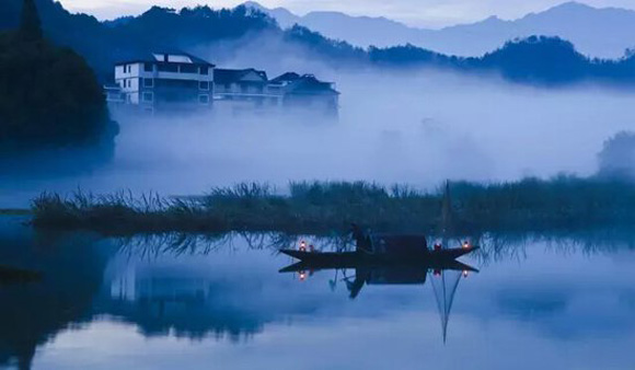 轉型特色小鎮(zhèn)，藍城是怎么玩的？