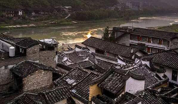 創(chuàng)建特色小鎮(zhèn)應有特色“印記”