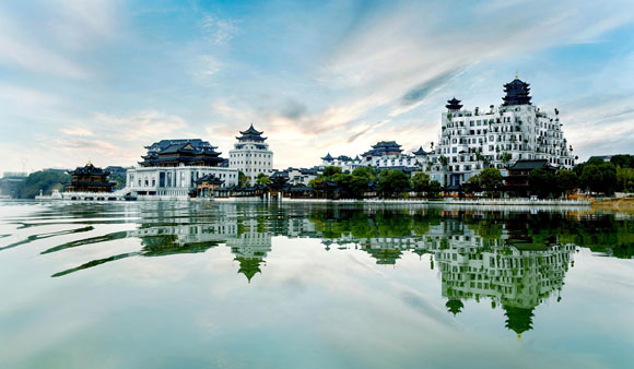 特色小鎮：三區合一，最終都應該是旅游小鎮