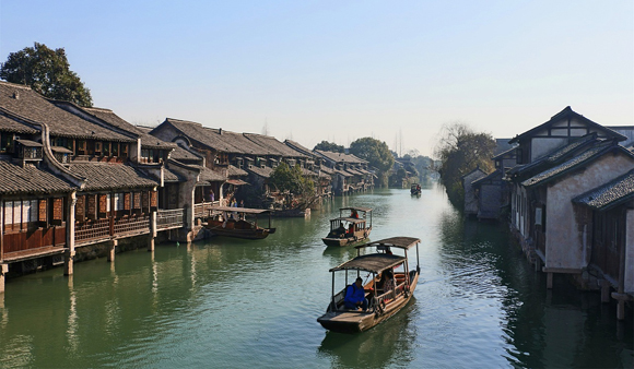 打造特色小鎮(zhèn)熱潮下，景區(qū)小鎮(zhèn)該如何因地制宜地轉(zhuǎn)型？