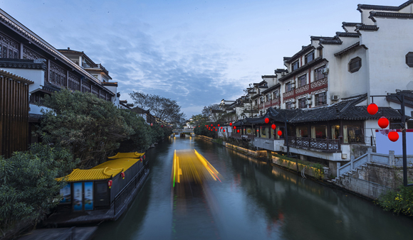 特色小鎮(zhèn)創(chuàng)建過(guò)程中如何規(guī)避風(fēng)險(xiǎn)？