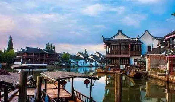 產業培育是特色小鎮建設的關鍵