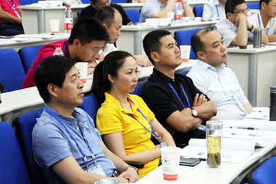 何其?。骸癊DP房地產(chǎn)商界領(lǐng)袖培訓(xùn)”傳播商業(yè)地產(chǎn)正能量