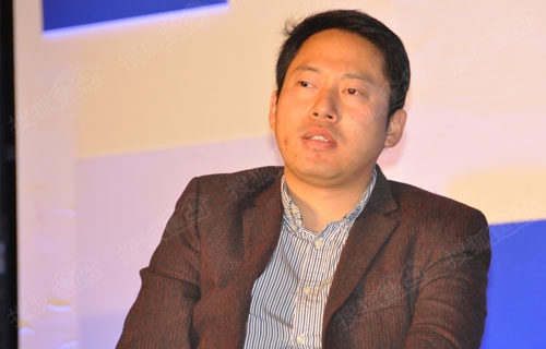 上海悠游堂投資發展股份有限公司執行董事 陳笑凡
