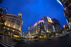 日本百貨如何抵抗負增長實現逆轉？