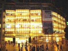 新光三越吳東興：百貨零售業2016年將跟今年差不多
