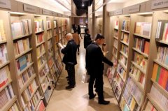 網上書店試水實體店 成功概率有多大