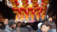 購物游玩餐飲成為消費主力軍 春節你的錢花哪兒了？