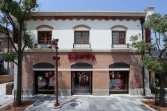 把店開進上海迪士尼的這些潮牌們 他們想干什么？