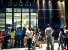 奢侈品電商的“五年之癢”能否云開霧散？