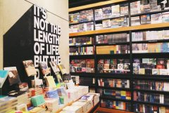 新店密集開張、老店升級轉型 實體書店復蘇了嗎？