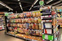 OLE開店不達預期、BHG利潤下滑320%：精品超市的風往哪里吹？