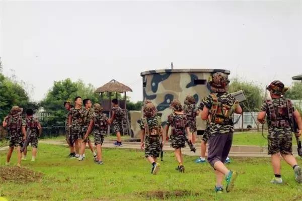 年收費19 .8萬的“森林幼兒園”運營需要注意什么呢？