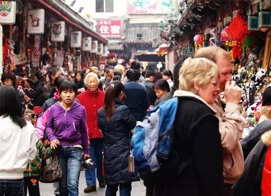 商業街如何與旅游休閑有機結合？