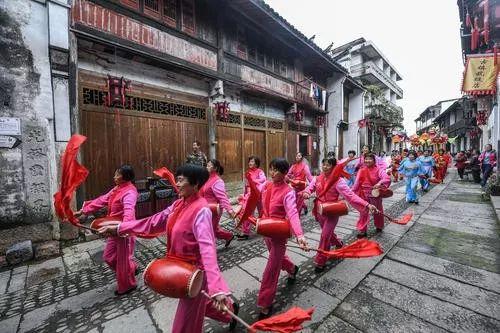 古鎮之殤：生于文化，死于文化