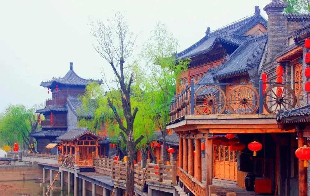 或藏于山間，或隱于海邊，這6個(gè)特色小鎮(zhèn)藏著不一樣的煙火人間