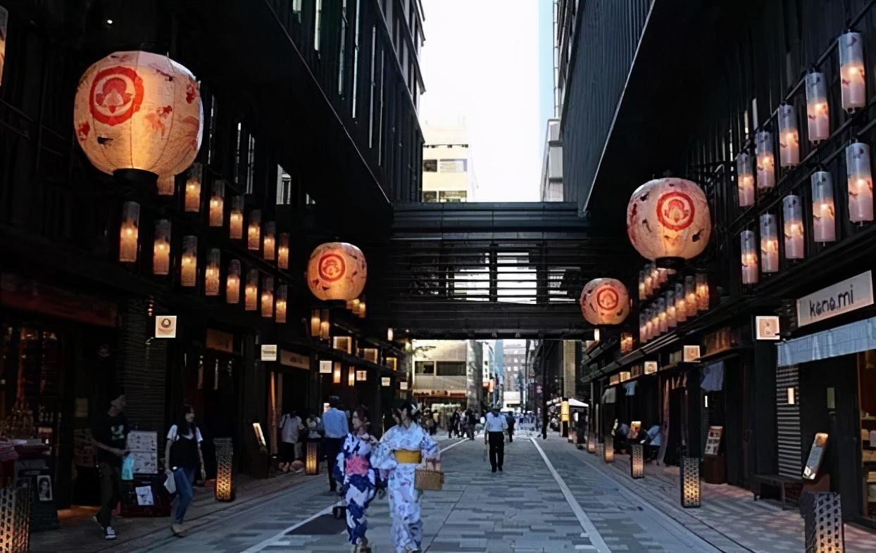 半年倒閉12家，場景再造能否拯救衰落的日本百貨業(yè)？