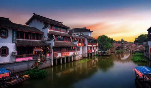 國外特色小鎮(zhèn)建設(shè)的成功經(jīng)驗(yàn)，對我國有什么借鑒意義？