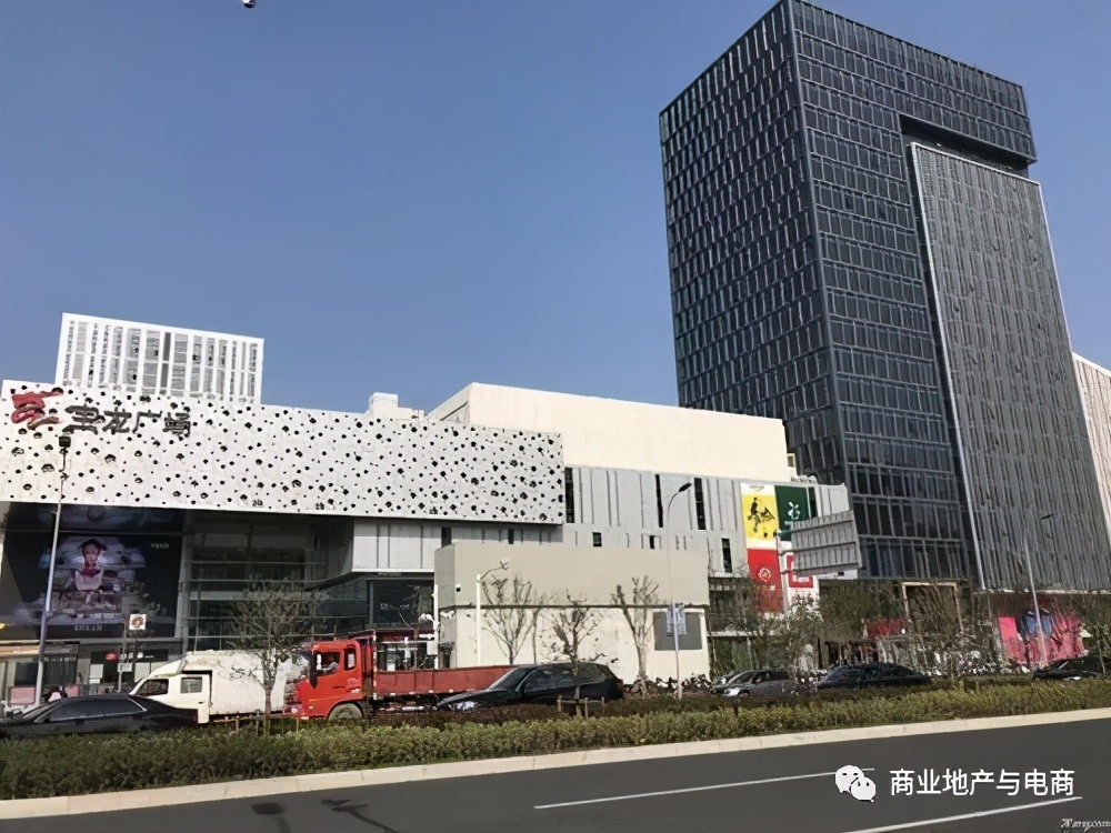 商管公司值多少錢？以寶龍商業(yè)首單并購為例
