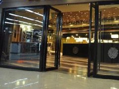 地產+N戰略轉型持續推進，財務穩健現金流向好提供安全墊