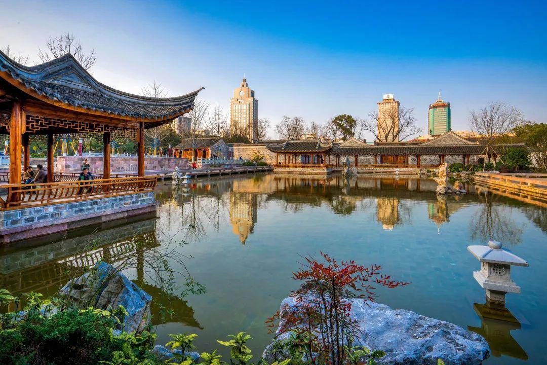 文旅市場的“沉浸式”，是皇帝的新裝還是待挖金礦？