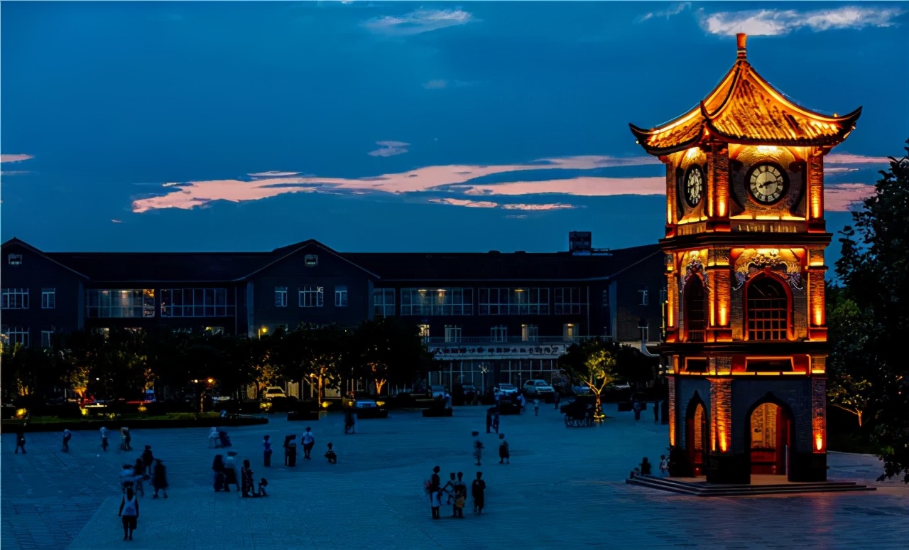 以烏鎮(zhèn)、安仁古鎮(zhèn)及彝人古鎮(zhèn)為例，詳解文旅古鎮(zhèn)的開發(fā)模式