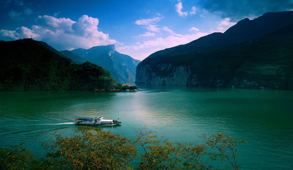 高峽出平湖，一座留得住時光的特色小鎮(zhèn)