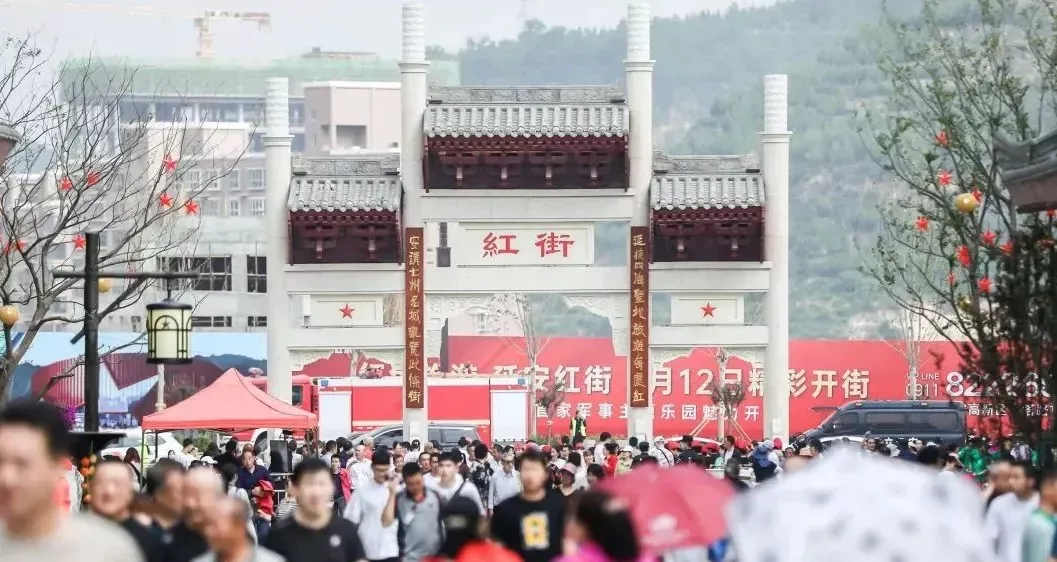 萬(wàn)達(dá)這條新開(kāi)的紅街,一個(gè)月200萬(wàn)人次流量!如何做到的?