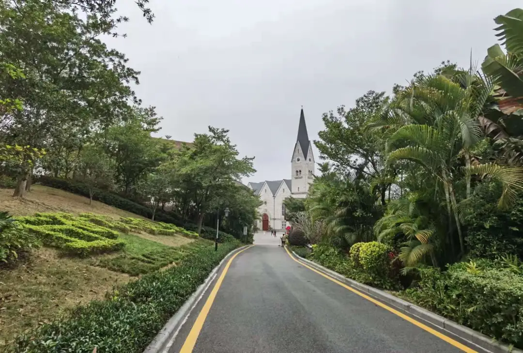 把山寨硬做成了網紅，看一個2萬方文旅街區如何帶火一個小鎮？